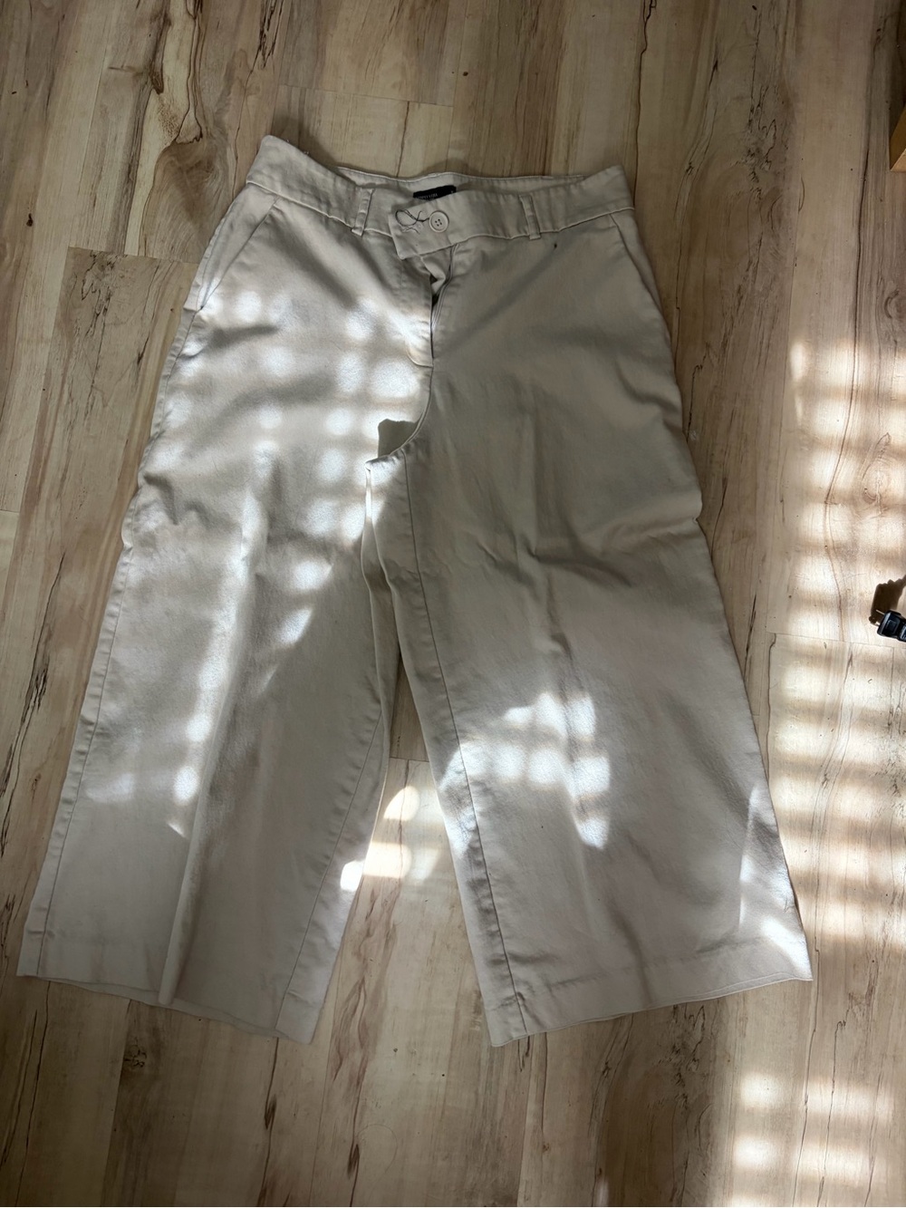 Simply Vera Vera Wang Cream High-Rise Pants